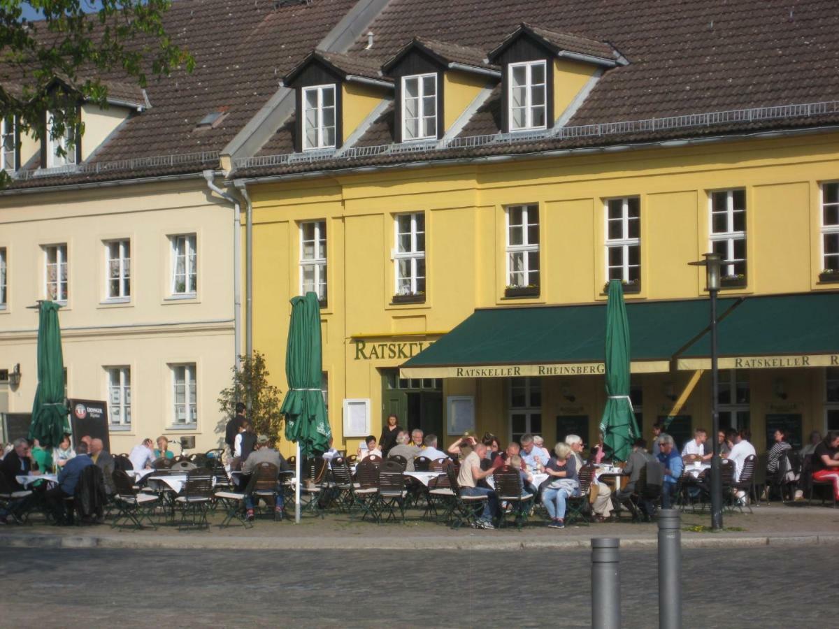 Schloss-Und Seeblick Apartment راينزبرج المظهر الخارجي الصورة